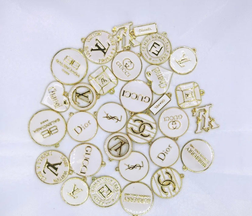 10 charms gold plated