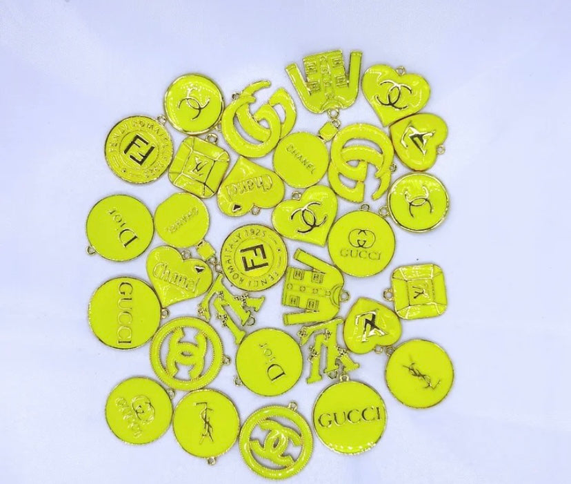 10 charms gold plated